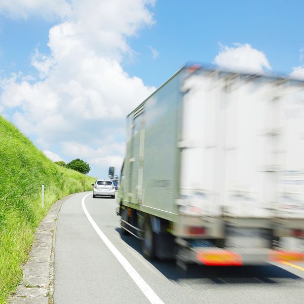 佐賀近辺で運送ドライバーとして働いてくださる方を求人しております